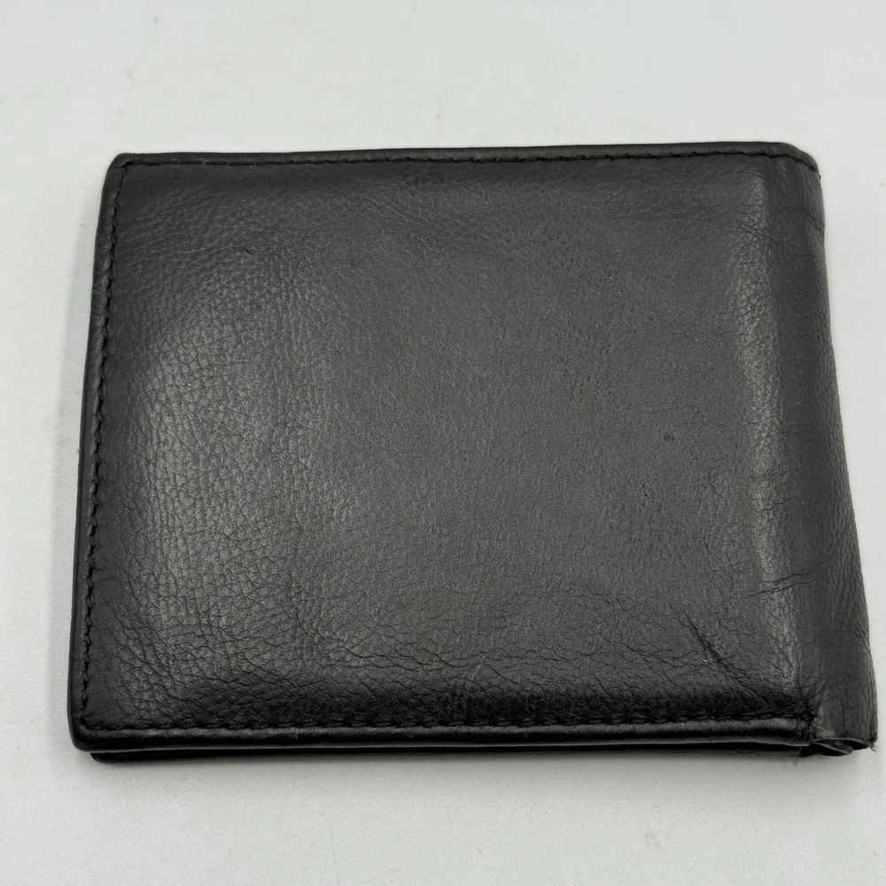 Mountain Logo Mens‎ Black Genuine Leather Bifold Wallet with ID Window